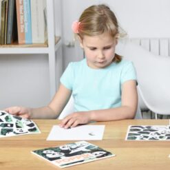Kreatív, fejlesztő 3 db illusztrált kártya, 105 puzzle matricával - Vadállatok | Poppik miniart