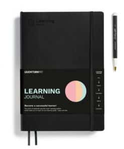 LEUCHTTURM1917 Learning Journal SOFTCOVER B5, fekete, Angol nyelvű