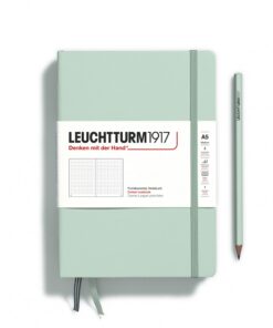 LEUCHTTURM1917 Medium A5 pontozott lapos NOTEBOOK, mint green