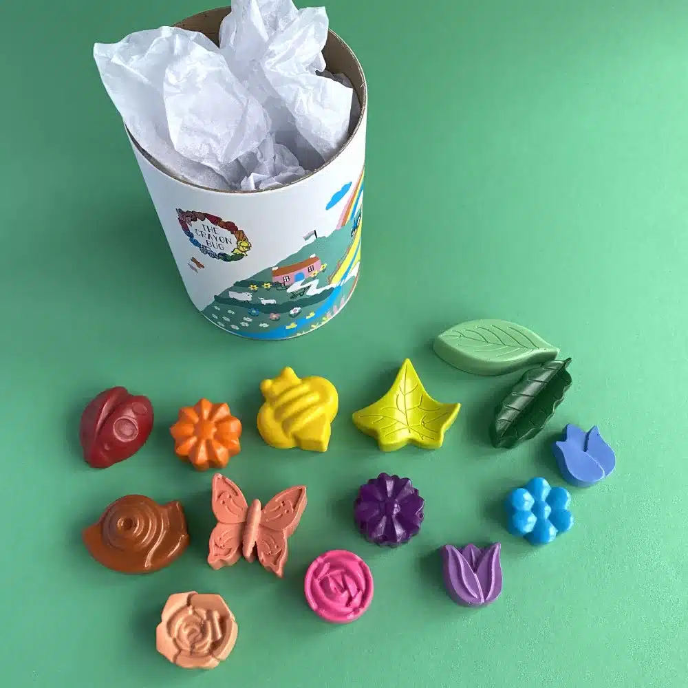 crayon-bugs-kiskertem.marokkreta-miniart The Crayon Bug Kézzel készített zsírkréta Kert