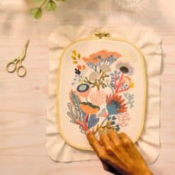 djeco AGA - Atelier Grands Augustins Műterem 58 - Gyöngyhímzés, Gyöngyvirág - Atelier 58, Beadwork