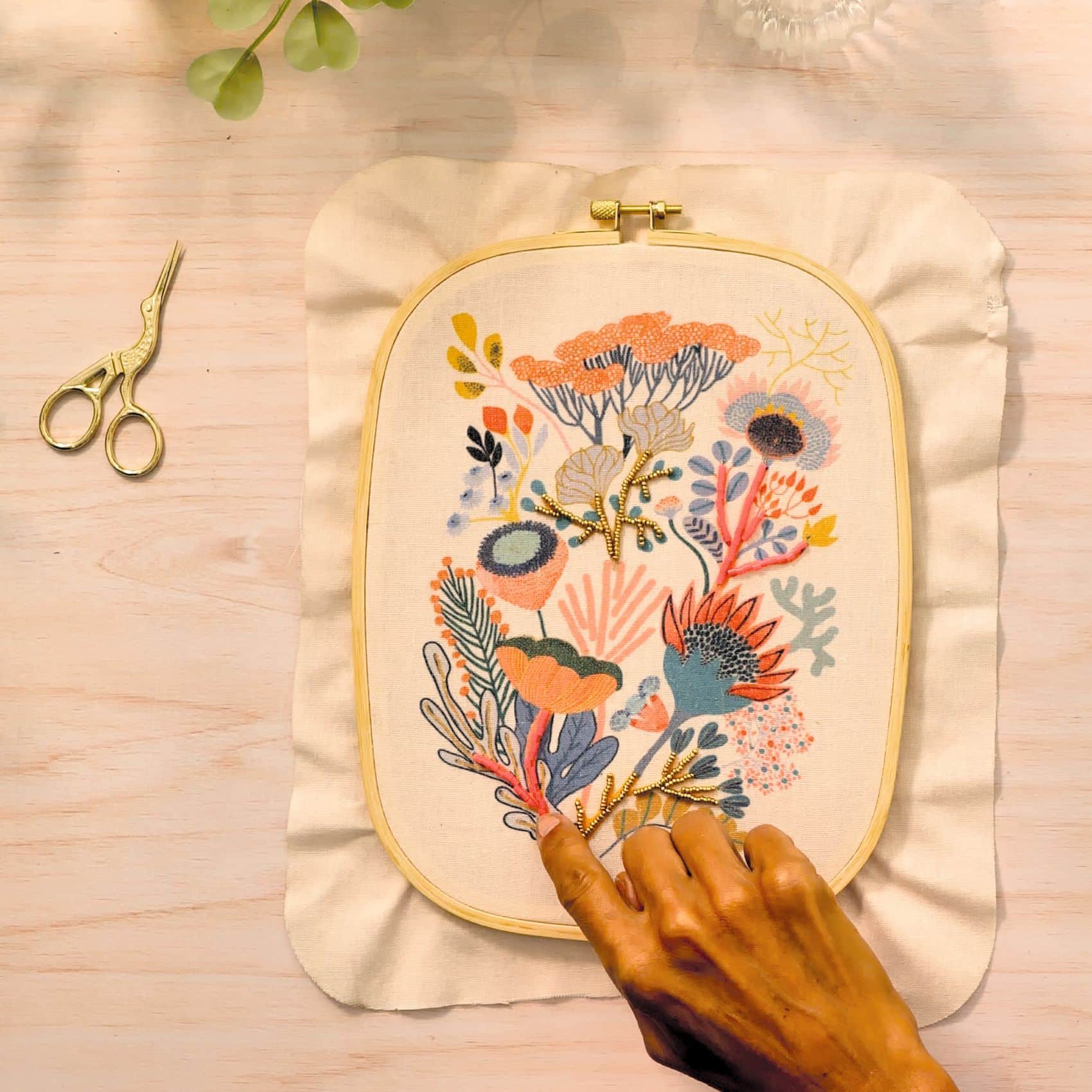 djeco-aga-muterem-58-gyongyhimzes-gyongyvirag-atelier-58-beadwork-ga10058-6-miniart djeco AGA - Atelier Grands Augustins Műterem 58 - Gyöngyhímzés, Gyöngyvirág - Atelier 58, Beadwork