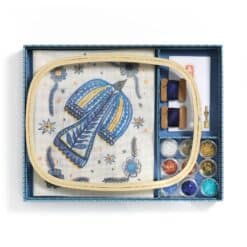 AGA - Atelier Grands Augustins Műterem 59 - Gyöngyhímzés, Gyöngymadár - Atelier 59, Beadwork