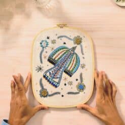 AGA - Atelier Grands Augustins Műterem 59 - Gyöngyhímzés, Gyöngymadár - Atelier 59, Beadwork